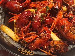 -肥肥虾庄·金牌油焖大虾(杨园滨江时代walk店)