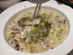 -严记小天府酸菜鱼(西四路店)