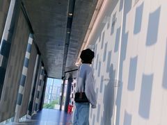 -知美术馆
