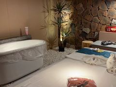 -快乐大桶水养生足浴SPA(前兴路店)