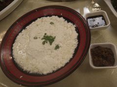 -红色根据地文化主题酒店(太湖街店)