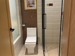 -维也纳酒店(罗湖口岸国贸东门店)