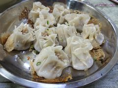 冬笋油煎烧麦-饨顿香馄饨