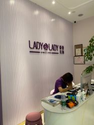 -孔雀手美甲美睫护理