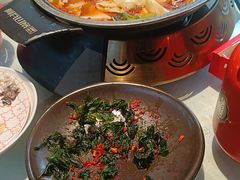 -阿瓦山寨·湘菜现炒·剁椒鱼头王(咸阳总店)