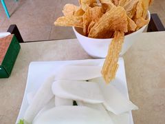 炸腐竹-墨脱石锅椰子鸡•香草鸭•东山羊(大东海店)