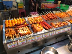 -六合夜市