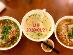 焖肉面-三两春肚肺汤(崂山路店)