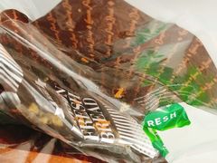 巧克力蛋糕碎块-来噻布布 Lets BUBU
