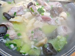 -蜜桃餐厅·伴山(湖滨商业街店)