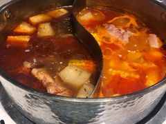 酸汤猪手火锅-小街猪手(团结湖店)