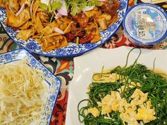-壹阁胡羊焖饼(特色小吃街店)