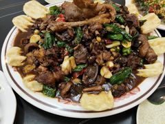 -郑小二山东特色炒鸡店(红小巷店)