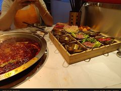 -潮火锅·麻辣牛肉火锅(观音桥方圆·LIVE店)