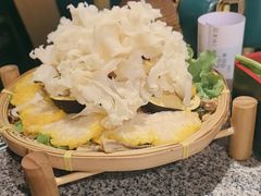 -云荷里·蒸汽石锅鱼·云南菜(中发百旺店)