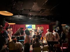 -东岸Cafe 爵士俱乐部