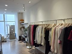 -眷顾自助服装工作室(中南金石国际广场A座店)