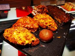 -Salon de The de Joel Robuchon(外滩18号店)