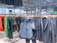 -迪桑特DESCENTE(北京三里屯BLANC店)