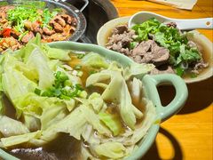 -大众跷脚牛肉馆·非遗传承单位(峨眉山店)