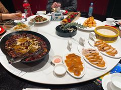 -皇城根·鲁菜济南菜·吊炉烤鸭·炒鸡鱼头(济南旗舰店)