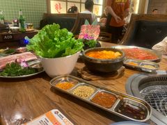 -明洞阿姨·韩式酱蟹烤肉·创意料理(三元桥店)