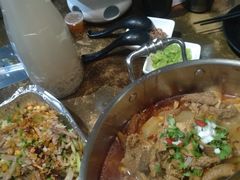 -左庭右院鲜牛肉火锅(金山万达店)