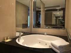 -广州天河希尔顿酒店