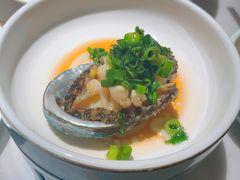 8头鲍鱼-船歌·鱼水饺青岛菜(闽江二路店)