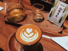 白桃乌龙-DECAMERON十日谈(卓悦汇店)
