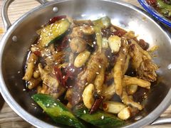 干锅姜辣凤爪-江城燕子大排档(江汉路步行街店)