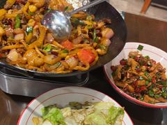 -富正毅三下锅(体育馆店)