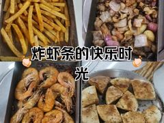 -老东镇啤酒屋海鲜加工·蒸汽海鲜·海鲜烧烤(台东店)