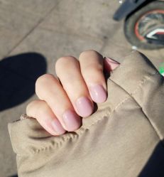 -美斯洛美甲美睫连锁店