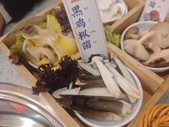 -阿婆情腊排骨火锅(金虹路店)