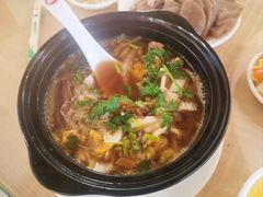 -闫家驴肉老店(华电一校店)
