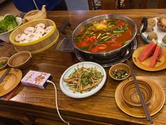 -亮欢寨酸汤鱼(沙冲路店)