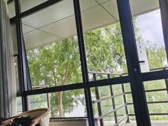-上海怡沁园度假酒店