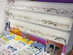 -爱视眸Eyeblling眼镜·依视路·蔡司镜片折扣店(百联南方商城购物中心)