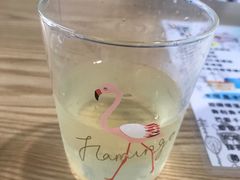 -蜜蜂小象·榴莲千层蛋糕(时代汇11栋店)