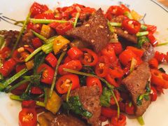 小炒黄牛肉-临界音乐酒馆·小龙虾·江湖菜(华熙LIVE·鱼洞店)