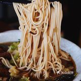 咸菜和拌面真是绝配大肉看着油其实肥而不腻