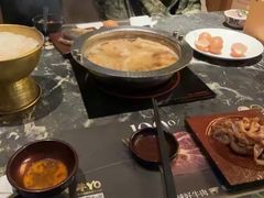 -牛YO寿喜烧·铁板烧和牛火锅自助(市府恒隆店)