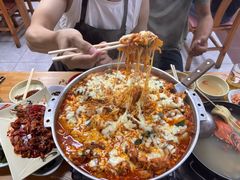 -亲昵春川鸡排(韩国美食街店)