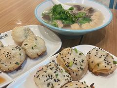 -大食代美食广场(上海中心店)