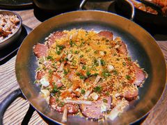 炭烤牛肉-毛辣果·酸