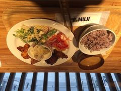 无印良品Cafe&nbsp;&&nbsp;Meal&nbsp;MUJI-无印良品餐堂 MUJI Diner(成都太古里店)