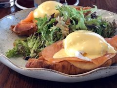 -ROAST coffee & eatery