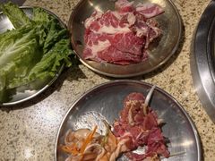 -姜胖胖韩式自助烤肉(光明万达店)