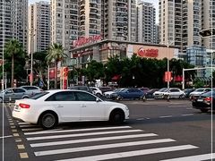-大润发(国兴店)